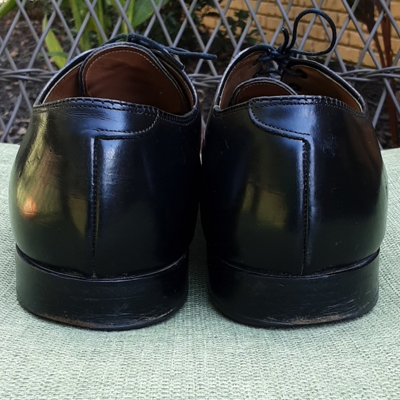 Johnston & Murphy Black Leather Dress Shoe size 9.5. - Picture 5 of 11